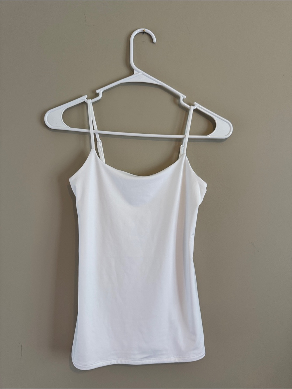 Body Contour White Spaghetti Strap Tank Top